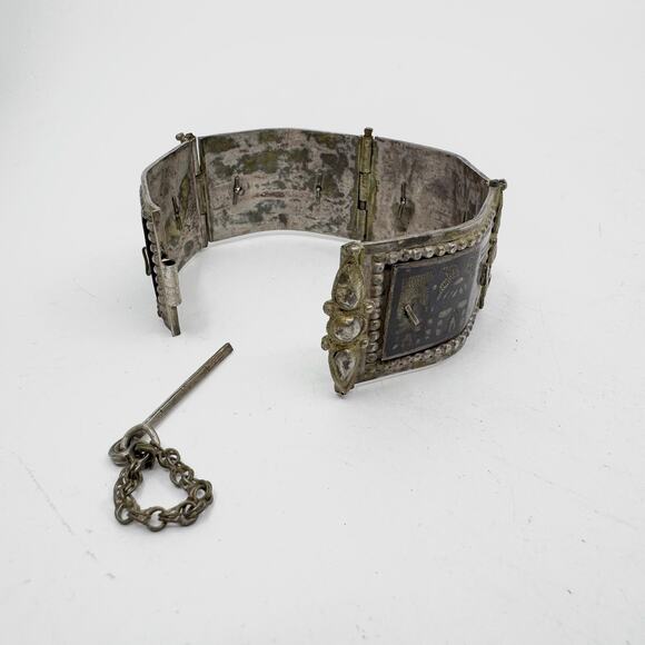 Antique Moorish North African Silver & Enamel Cuff Bracelet - Picture 5 of 8